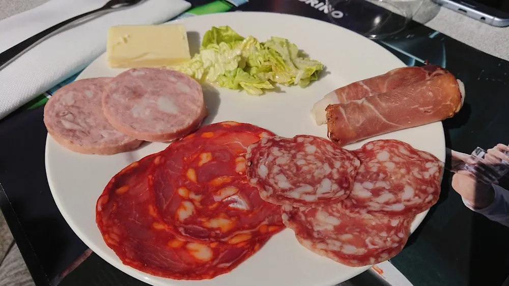 Assiette de Charcuterie Avec Beurre Salé